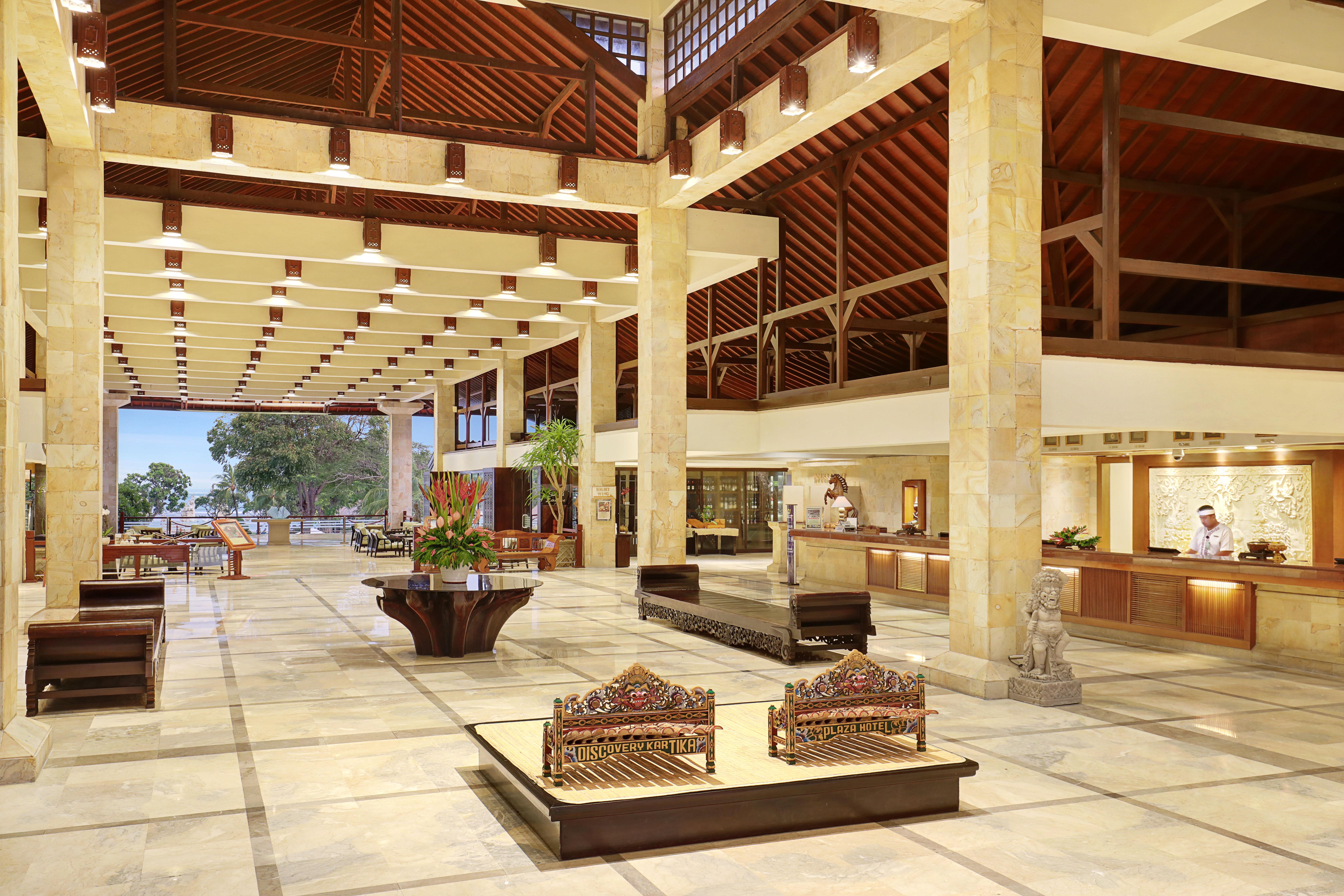 Discovery Kartika Plaza Hotel Kuta Lombok Exteriér fotografie Lobby