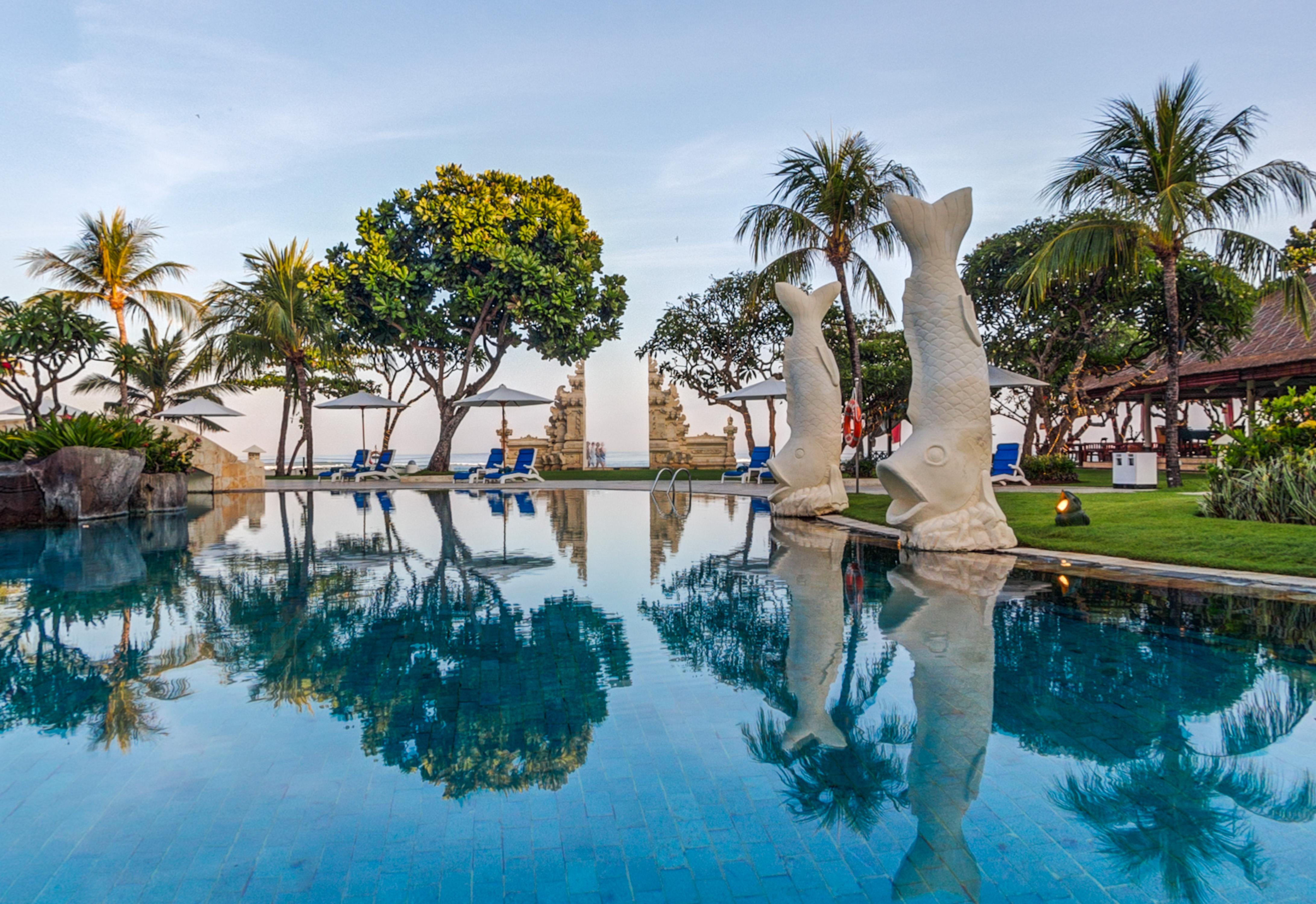 Discovery Kartika Plaza Hotel Kuta Lombok Exteriér fotografie The swimming pool at the resort